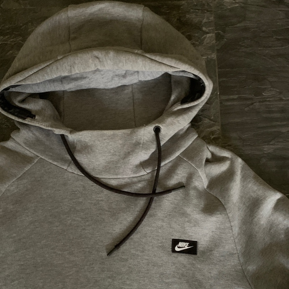 Nike Men's Light Gray Hoodie